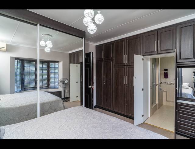 3 BEDROOM APARTMENT FOR SALE IN GLEN HILLS